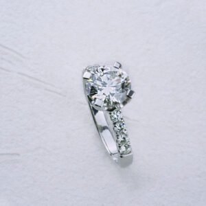 Original Classy Wedding Diamond Ring